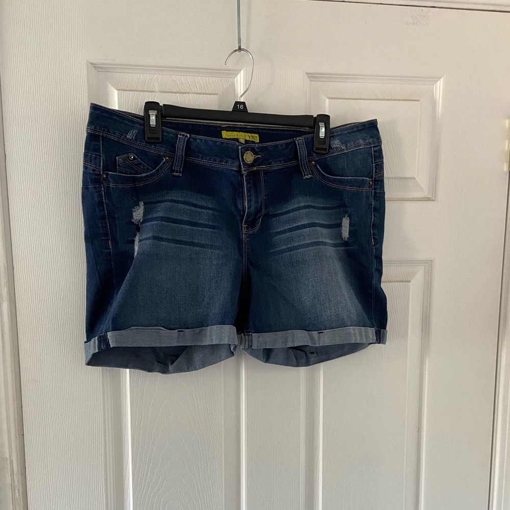 YMI Wanna Betta Butt Jean Shorts